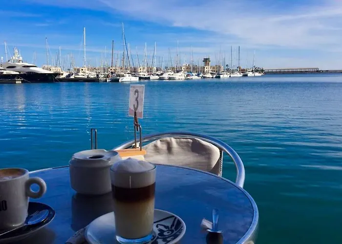 Hills Blue Lejlighed